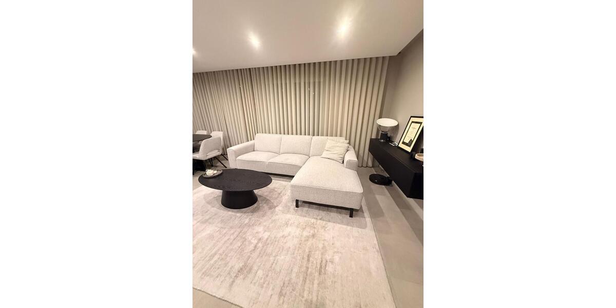 Erdgeschoßwohnung mit Möbel 4 zimmer