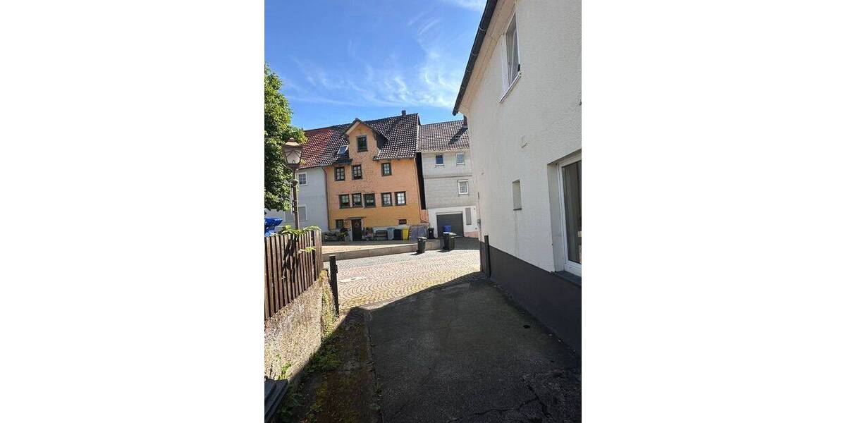 Etagenwohnung Fritzlar - 4 Zimmer, 90 m&sup2;, 650&euro; | Angebot:26917526