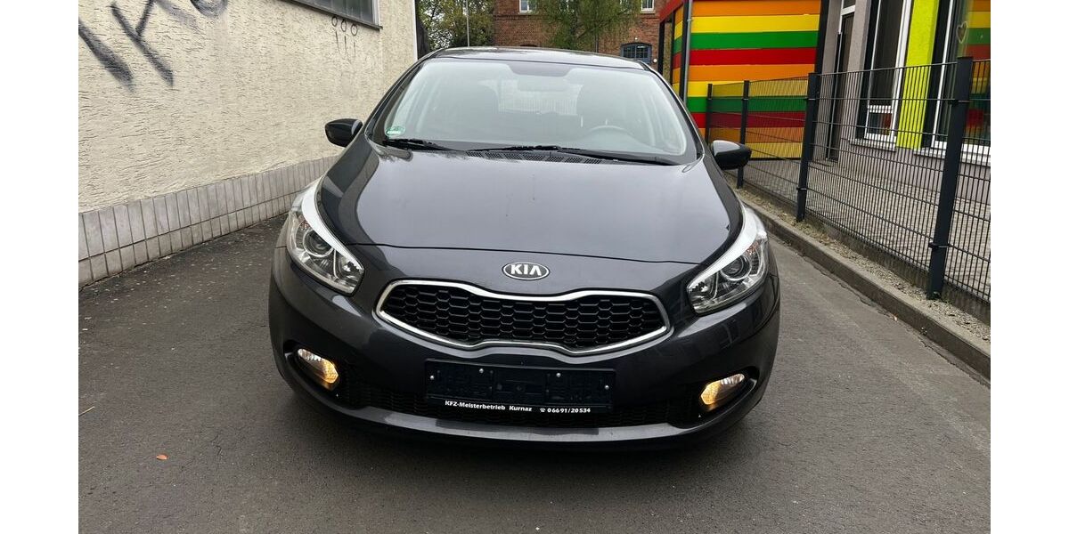 Kia ceed / Ceed 135.000 km 5.800 &euro; kassel 34127