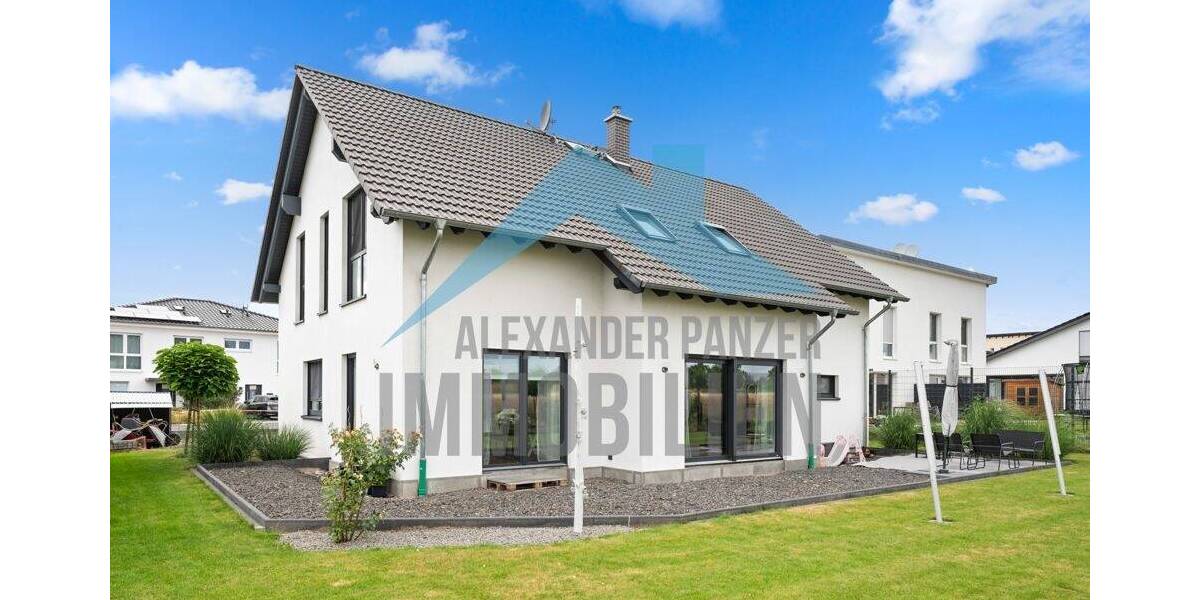 Einfamilienhaus Fritzlar - 5 Zimmer, 220 m&sup2;, 599.500&euro; | Angebot:25705717