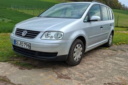 VW Touran 195.000 km 2.950 &euro; Liebenau 34396