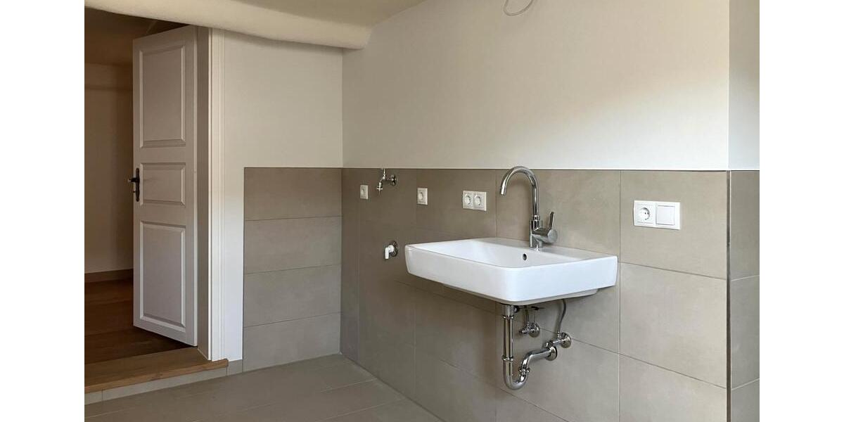 Maisonettenwohnung Helsa - 5 Zimmer, 126 m&sup2;, 980&euro; | Angebot:26183784