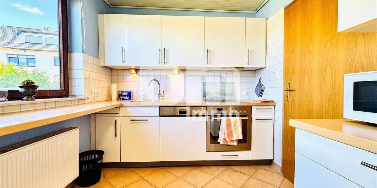 Gepflegte Doppelhaushälfte am Rüsteberg mit Panoramablick über Kassel mit Garten und Stellplatz - Doppelhaushälfte Niestetal | Angebot:27195528