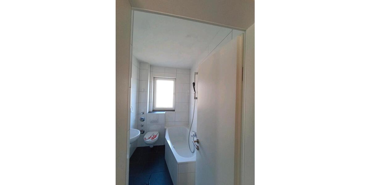 Etagenwohnung Baunatal - 3 Zimmer, 65 m&sup2;, 750&euro; | Angebot:25354696