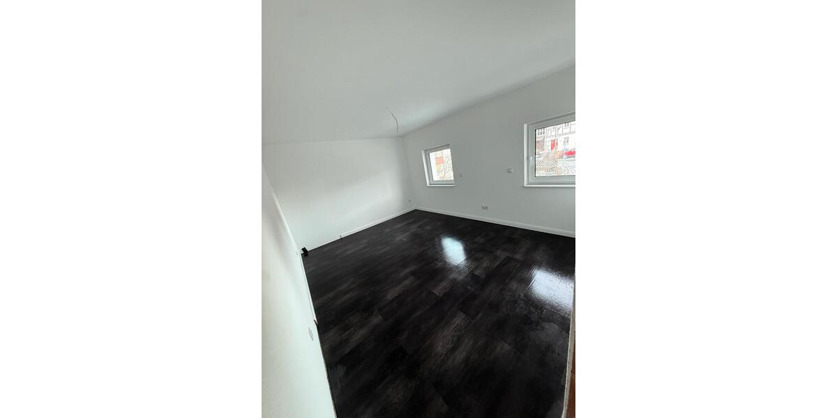 Einfamilienhaus Kassel Fasanenhof - 5 Zimmer, 130 m&sup2;, 1.800&euro; | Angebot:24574920