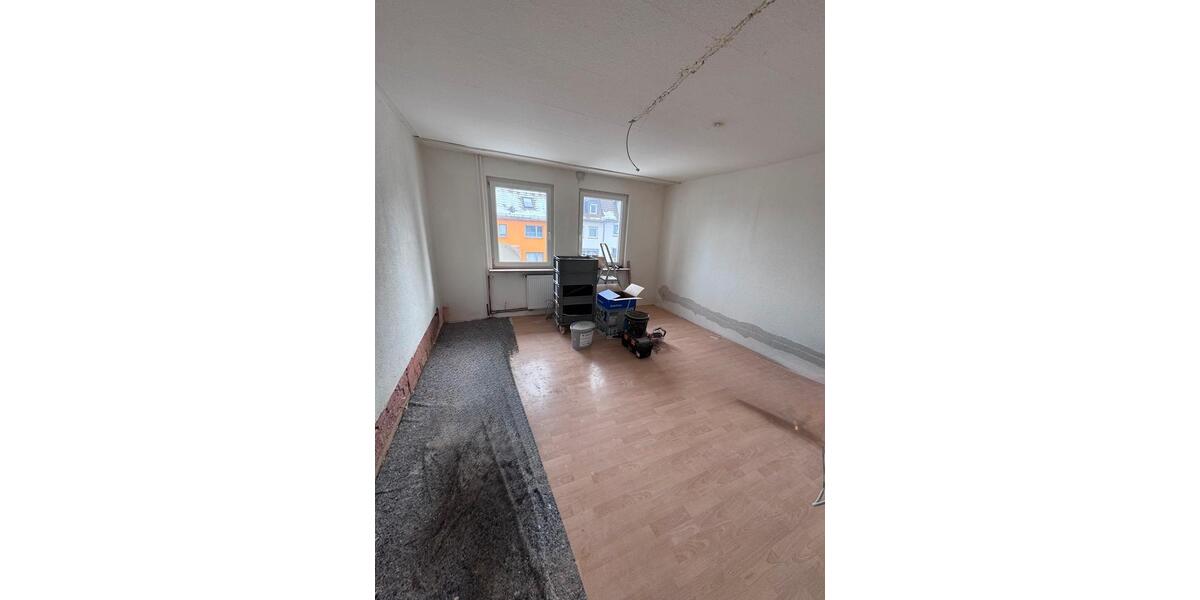 Etagenwohnung Kassel - 3.5 Zimmer, 80 m&sup2;, 830&euro; | Angebot:24806761