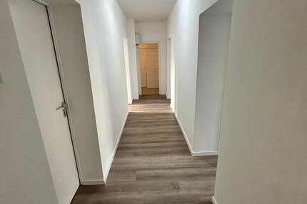 Wohnung Kassel Philippinenhof-Warteberg - 3 Zimmer, 85 m&sup2;, 950&euro; | Angebot:25082759