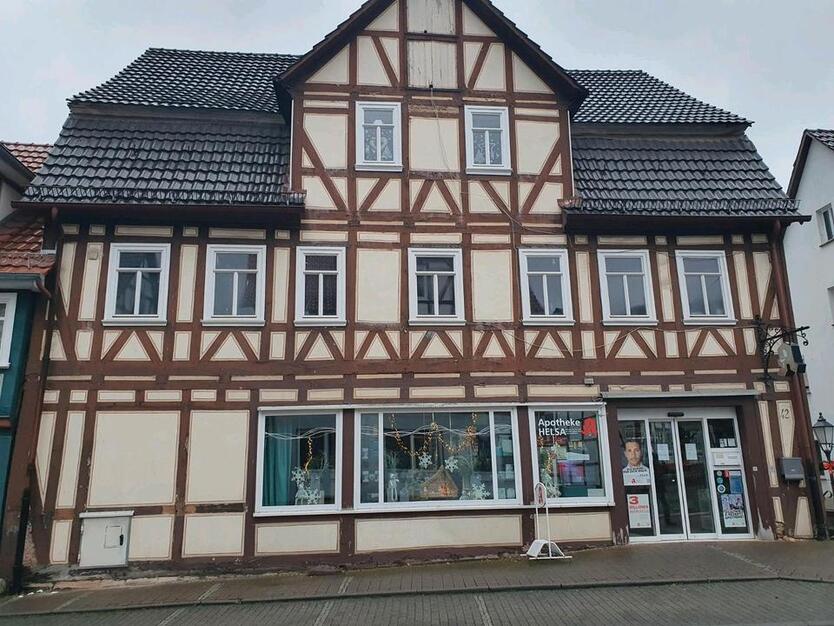 Haus mit Sanierungsbedarf