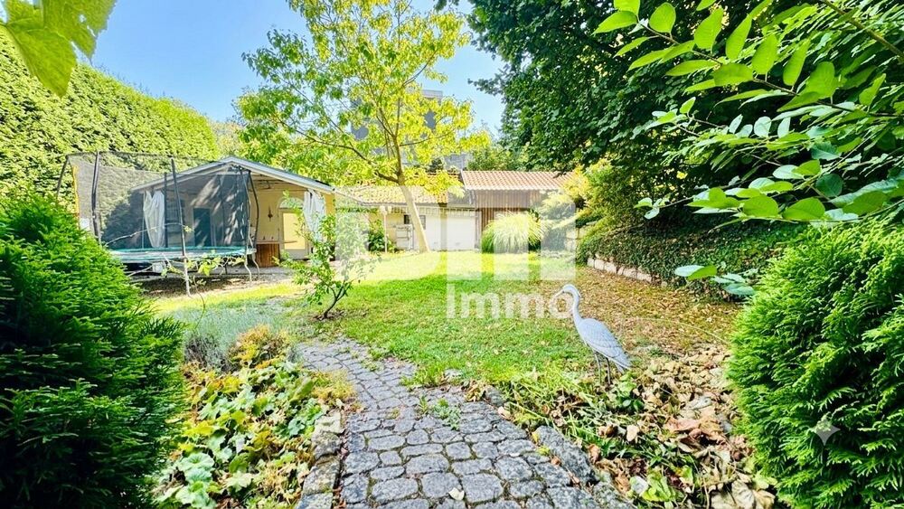 Sanierter Wohntraum mit Garten Terrasse und 2 Garagen + vielen Extras - Einfamilienhaus Witzenhausen | Angebot:27244520