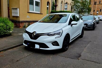 Renault Clio 42.000 km 11.499 &euro; Kassel 34117