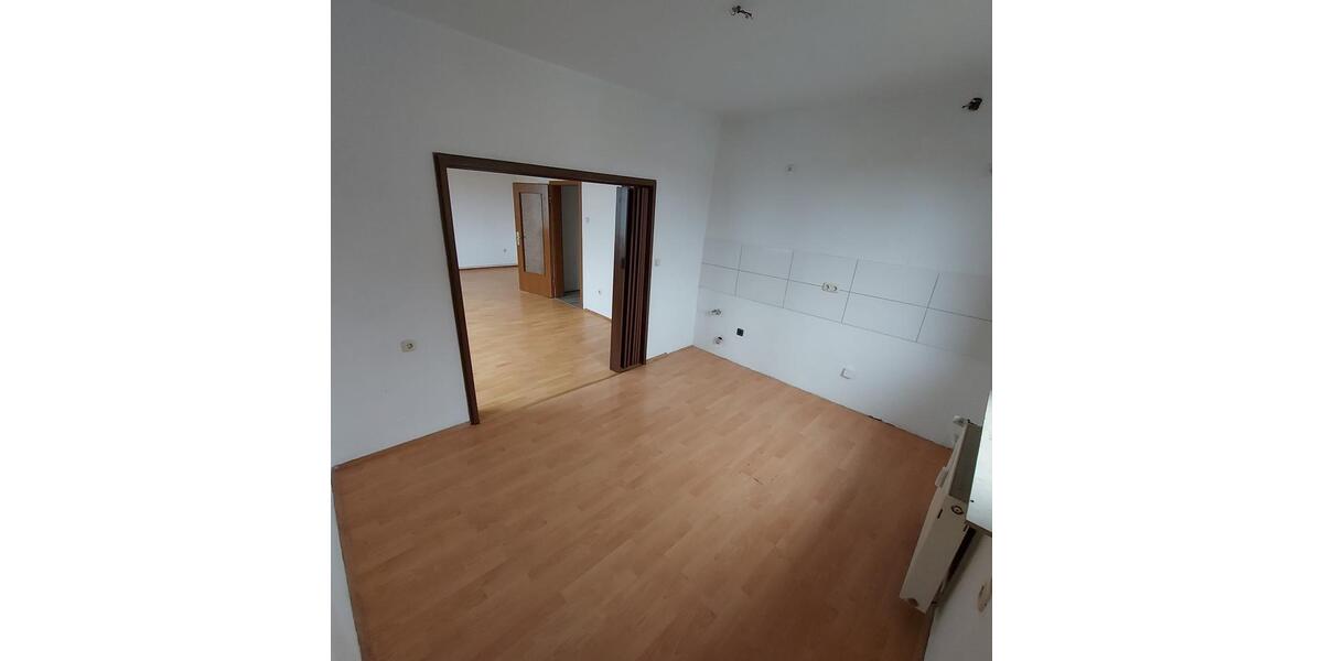 Etagenwohnung Niestetal - 4 Zimmer, 100 m&sup2;, 1.050&euro; | Angebot:26618303