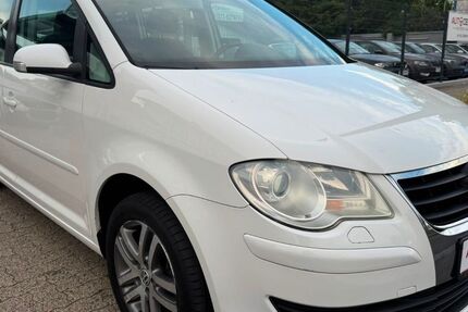 VW Touran 167.742 km 5.999 &euro; Kassel 34123