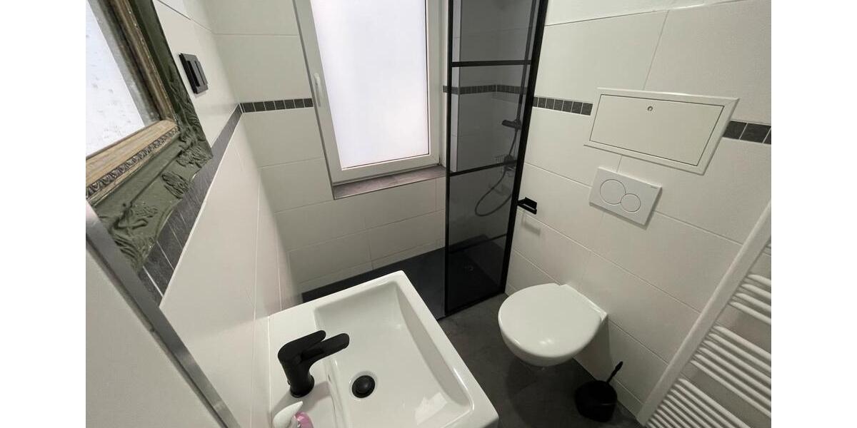 Dachgeschoßwohnung Kassel Südstadt - 2 Zimmer, 18 m&sup2;, 449&euro; | Angebot:25308703