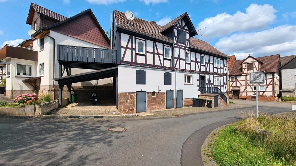 Ein- Bis Zweifamillienhaus in Niedenstein