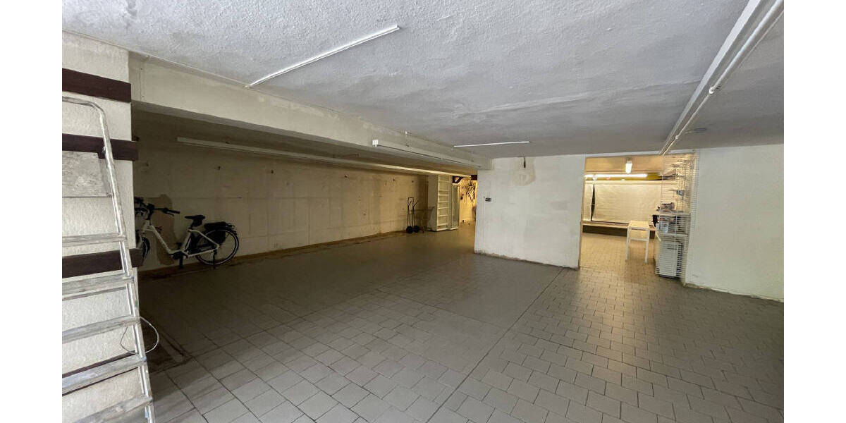 Vielseitiges Wohn- und Geschäftshaus in ruhiger Lage von Hofgeismar-Hümme! 7 zimmer