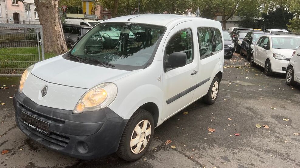 Renault Kangoo 246.978 km 2.200 € Kassel 34125