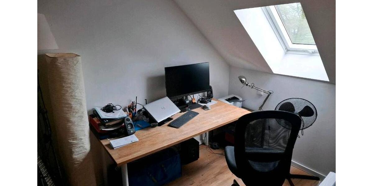 Dachgeschoßwohnung Kassel Kirchditmold - 3 Zimmer, 65 m&sup2;, 600&euro; | Angebot:26241373