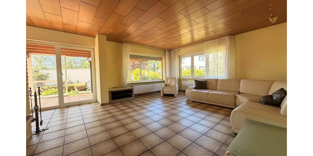 Einfamilienhaus Baunatal Großenritte - 7 Zimmer, 230 m&sup2;, 440.000&euro; | Angebot:26731014