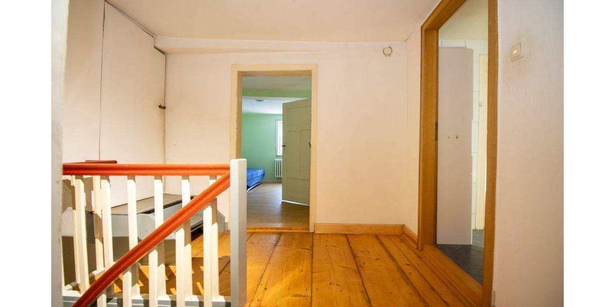 Reihenendhaus Hessisch Lichtenau - 6 Zimmer, 165 m&sup2;, 120.000&euro; | Angebot:25799614