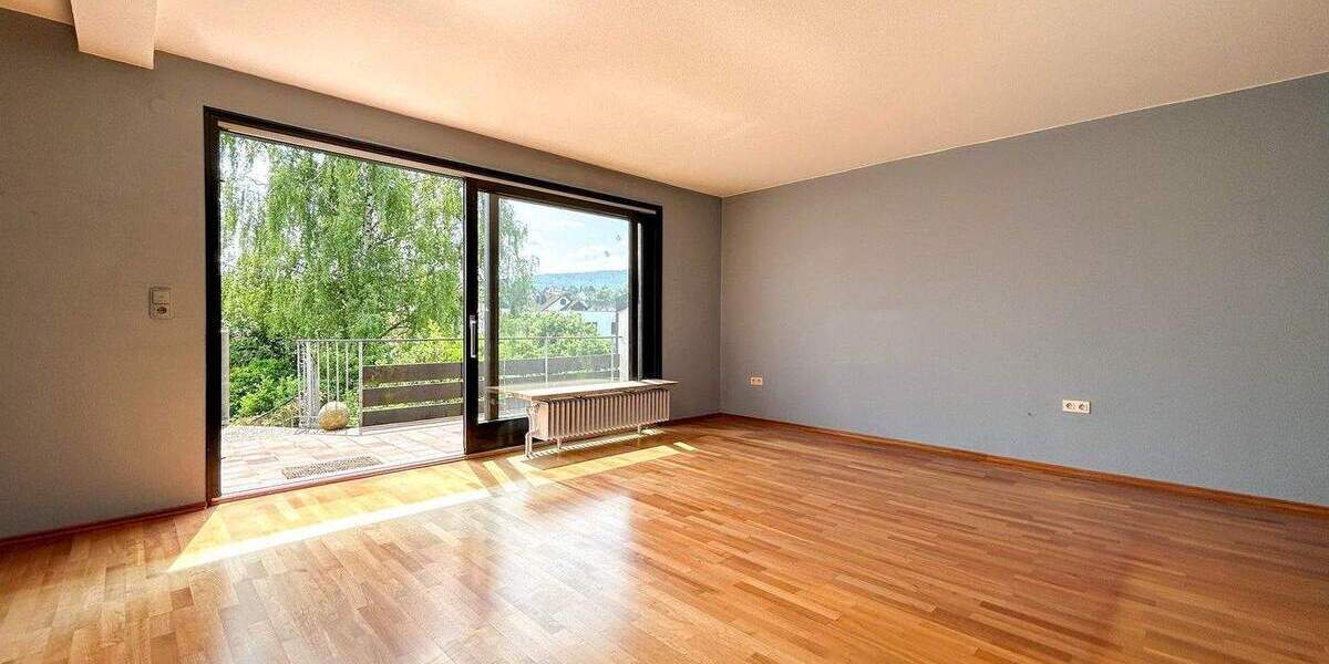 Ein Zuhause, das Generationen verbindet - großzügiges Zweifamilienhaus in Kassel-Kirchditmold 9 zimmer