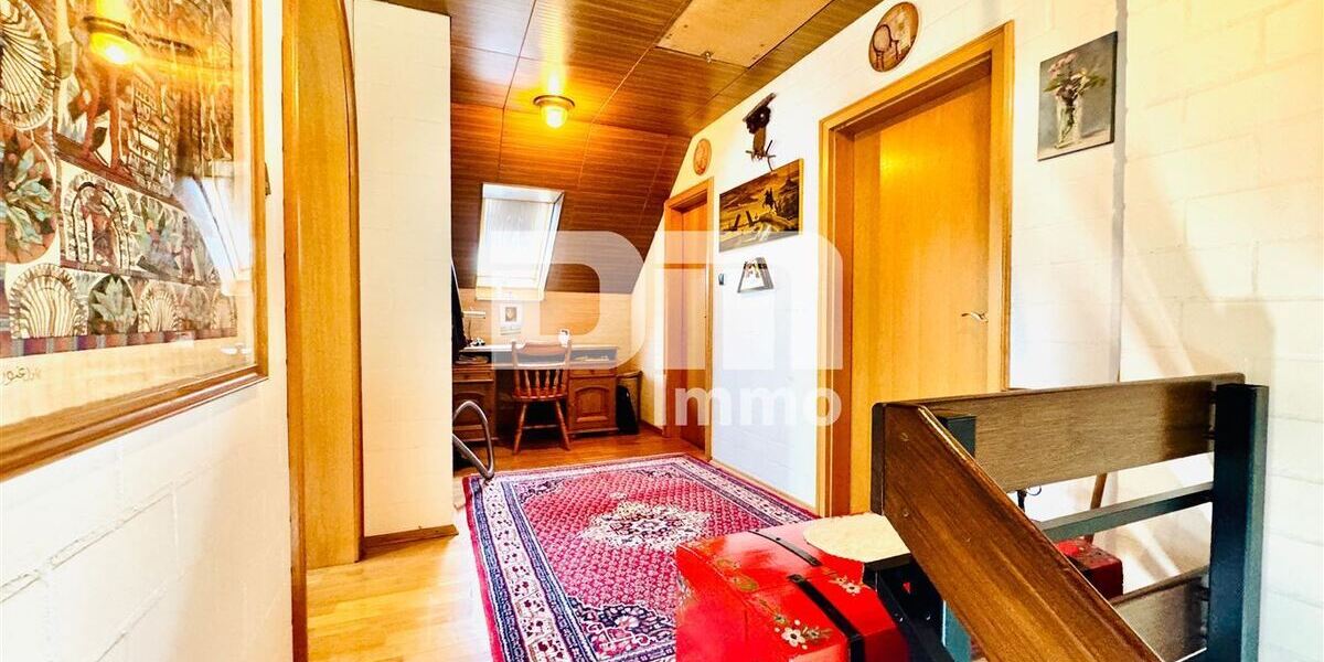 (R)eserviert!Großzügiges Einfamilienhaus in begehrter Lage mit Balkonen und Traumgarten - Einfamilienhaus Niestetal | Angebot:26935174