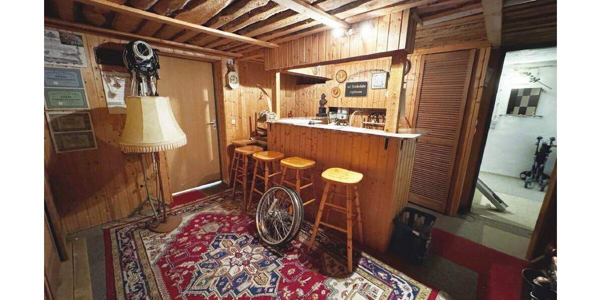 Einfamilienhaus Kassel Kirchditmold - 1 Zimmer, 225 m&sup2;, 398.000&euro; | Angebot:25835787