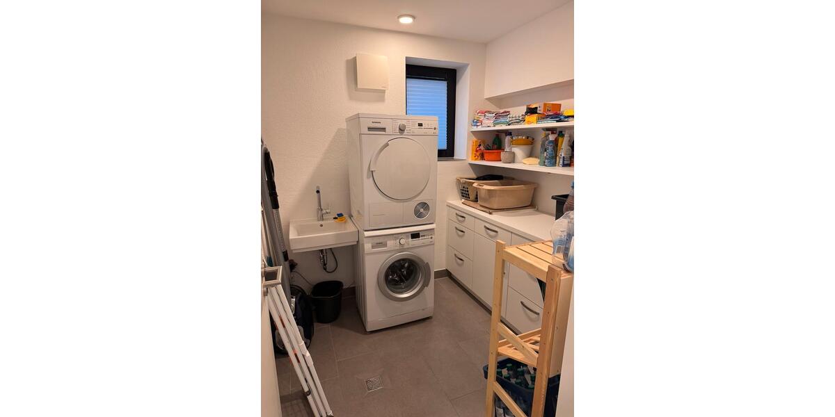 Hochparterre Melsungen - 4 Zimmer, 145 m&sup2;, 1.600&euro; | Angebot:24397451