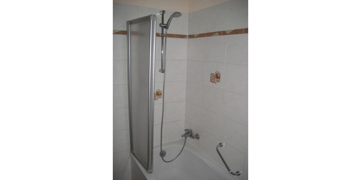 Barrierefreie geräumige 3-Zimmer Wohnung in MFH in HombergEfze 3 zimmer