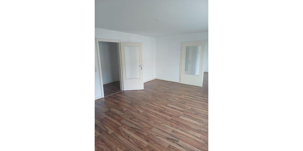 Etagenwohnung Kassel Philippinenhof-Warteberg - 3 Zimmer, 81 m&sup2;, 900&euro; | Angebot:26019504