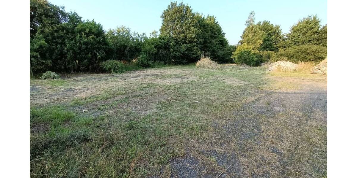 Gewerbeobjekt in Hessisch Lichtenau, OT Walburg mit großzügigem Grundstück zimmer