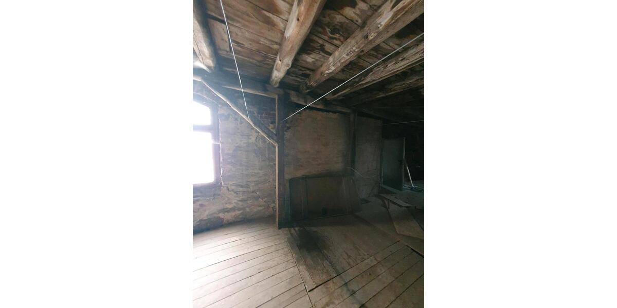 Etagenwohnung Kassel - 5 Zimmer, 50 m&sup2;, 6&euro; | Angebot:26535613