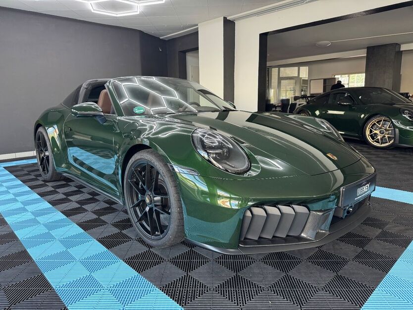 Porsche 992 8.400 km 222.911 € Bad Arolsen 34454