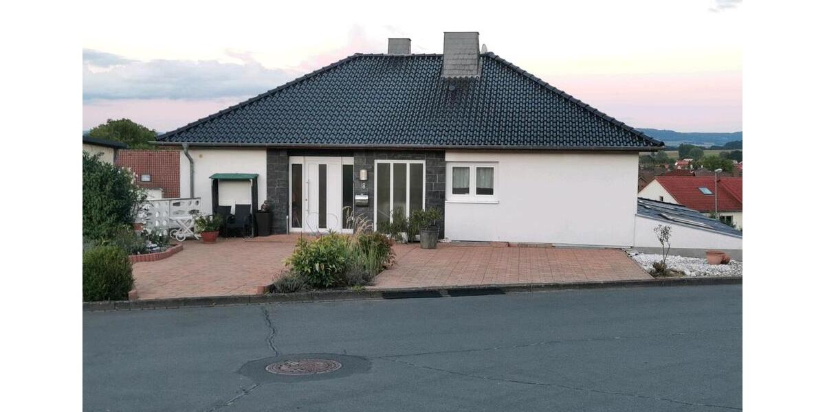 2 Familienhaus in ruhiger Hanglage 10 zimmer