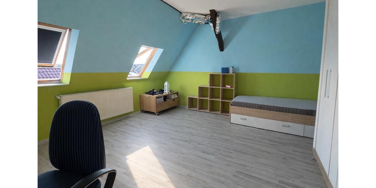 Mehrfamilienhaus, Wohnhaus Calden - 9 Zimmer, 205 m&sup2;, 1.300&euro; | Angebot:26701795