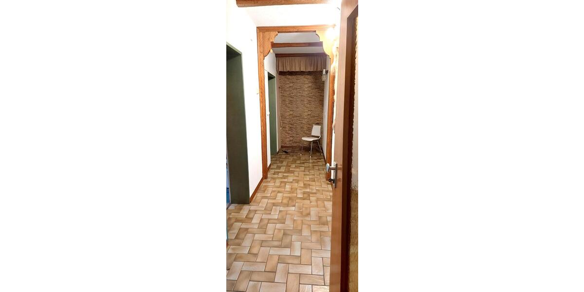Mehrfamilienhaus, Wohnhaus Wolfhagen - 9 Zimmer, 258 m&sup2;, 239.000&euro; | Angebot:27004765