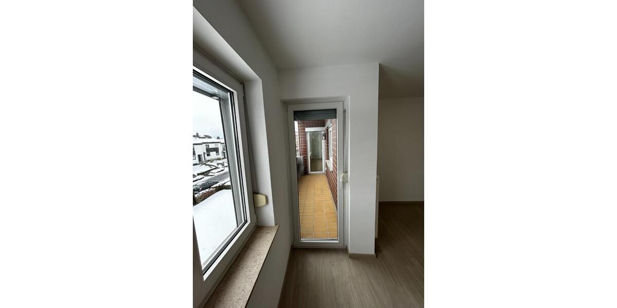 Etagenwohnung Baunatal - 4 Zimmer, 92 m&sup2;, 1.020&euro; | Angebot:25229056