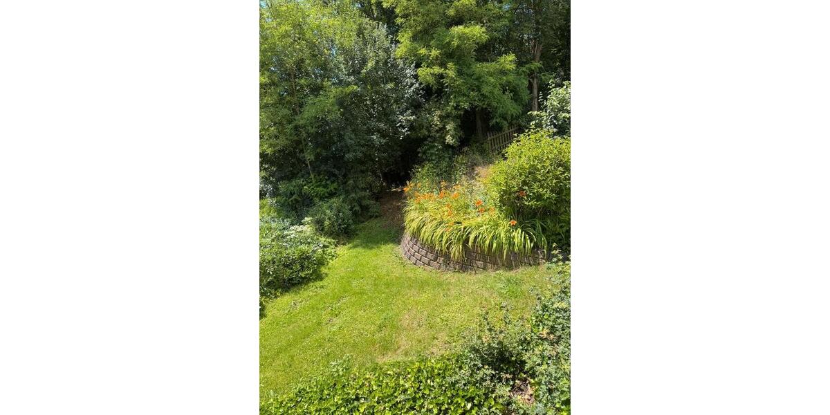 Einfamilienhaus Felsberg - 5 Zimmer, 236 m&sup2;, 350.000&euro; | Angebot:26960077