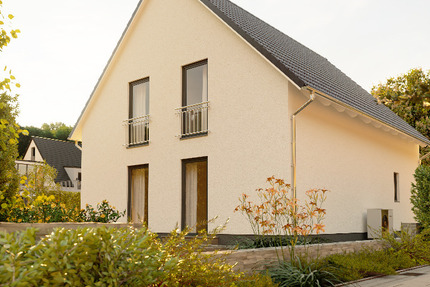 Sie lieben Sonne und viel Licht? Dann ist dies Ihr energiesparendes Town & Country Haus in Reinhardshagen OT Veckerhagen