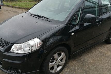 Suzuki SX4 104.000 km 4.990 &euro; Niestetal bei Kassel 34266