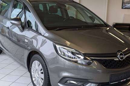Opel Zafira 110.000 km 11.480 € Homberg (Efze) 34576