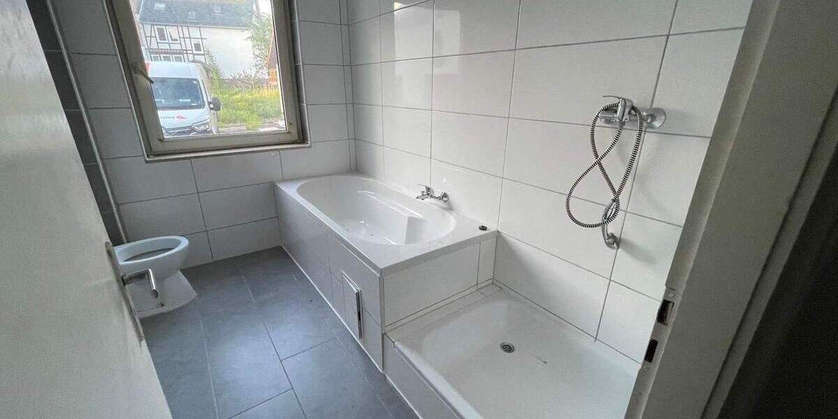 Mehrfamilienhaus, Wohnhaus Fuldatal Ihringshausen - 8 Zimmer, 640 m&sup2;, 649.000&euro; | Angebot:25773128