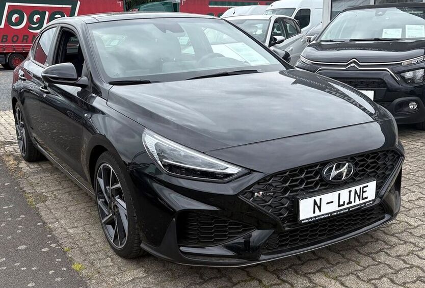 i30