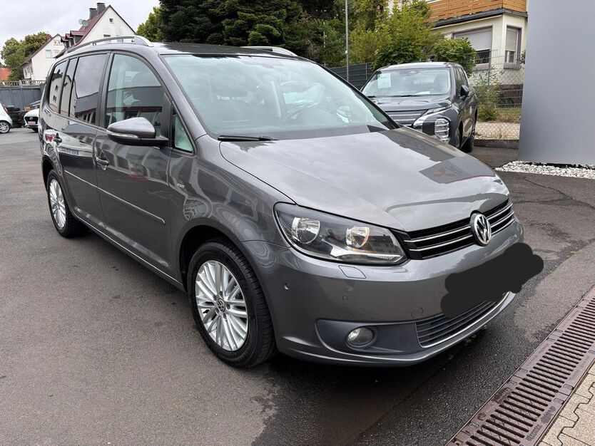 VW Touran 278.000 km 8.400 € Kassel 34117
