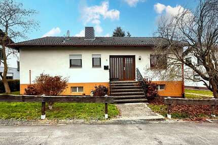 Haus zum Kaufen in Felsberg 249.950 € 106 m² 4 zimmer