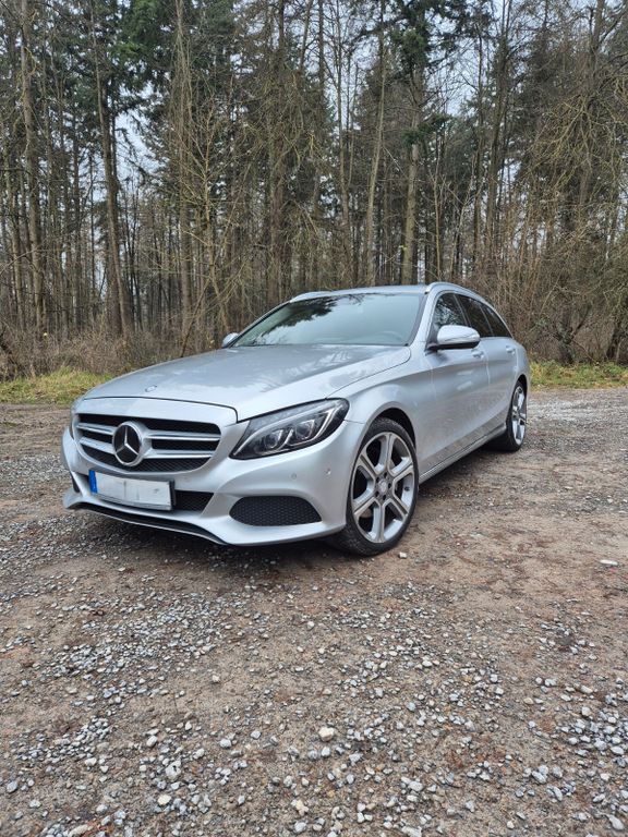 Mercedes-Benz C 250 211.000 km 14.700 € Hofgeismar 34369