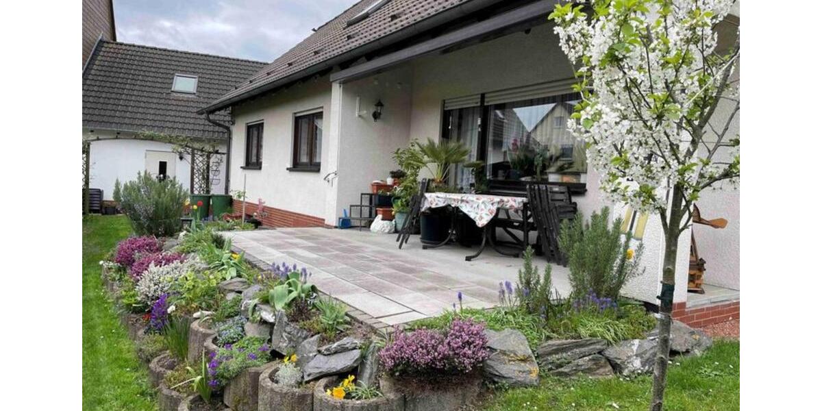 Mehrfamilienhaus, Wohnhaus Kassel Nordshausen - 7 Zimmer, 190 m&sup2;, 585.000&euro; | Angebot:24980524