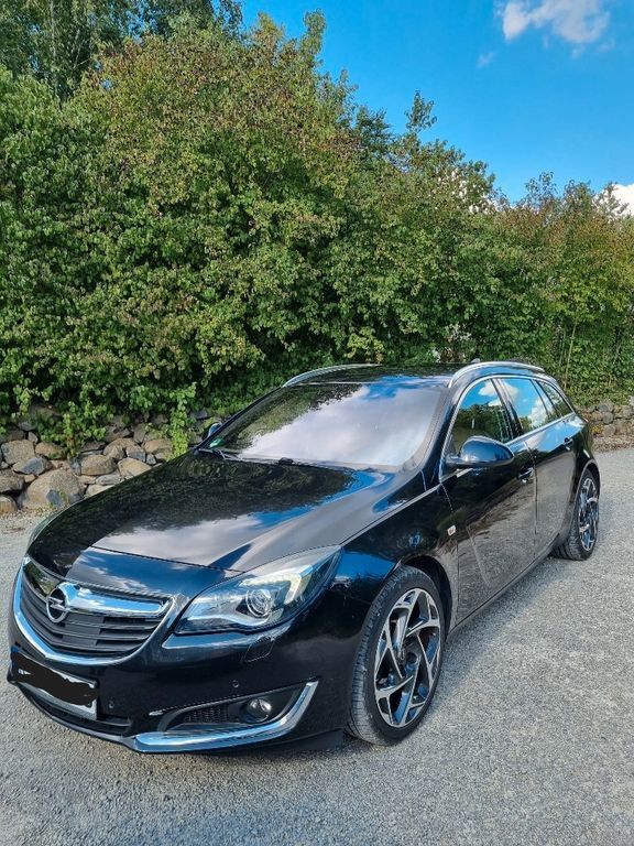 Opel Insignia 95.000 km 14.600 € Kassel 34123