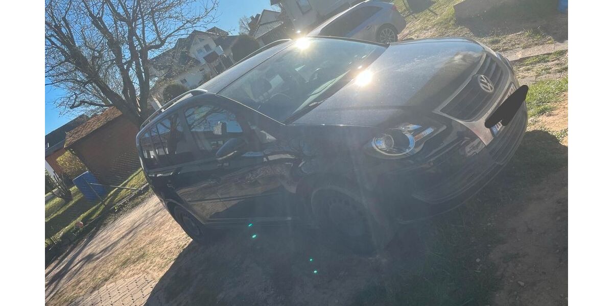 VW Touran 174.320 km 5.600 &euro; Wolfhagen 34466