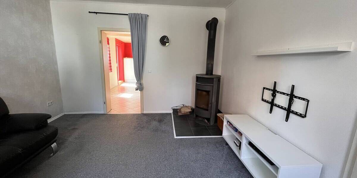 Einfamilienhaus Hofgeismar / Schöneberg Schöneberg - 8 Zimmer, 184 m&sup2;, 129.000&euro; | Angebot:26377067