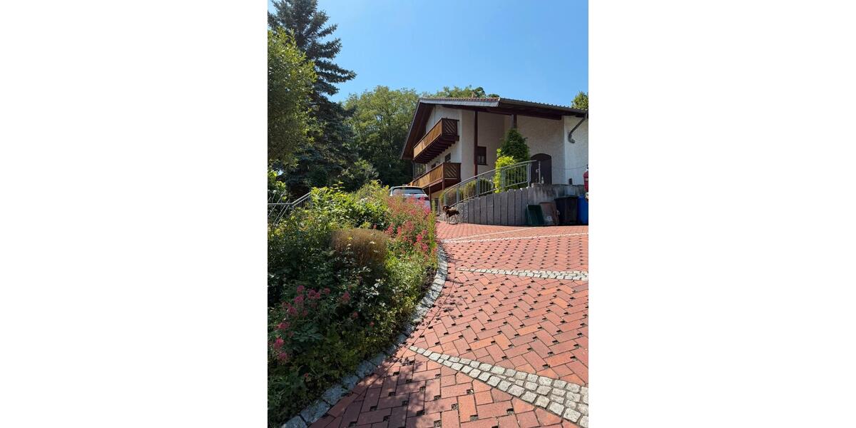 Einfamilienhaus Felsberg - 5 Zimmer, 236 m&sup2;, 350.000&euro; | Angebot:26960077